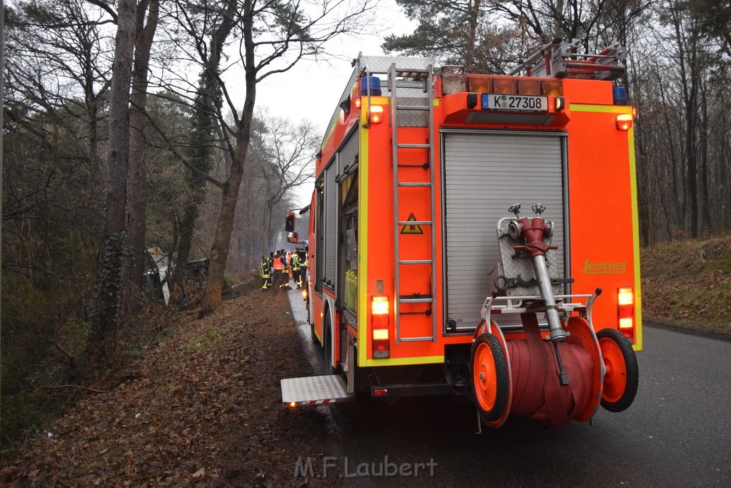 Container LKW umgestuerzt Koeln Brueck Bruecker- Dellbruecker Mauspfad P029.JPG - Miklos Laubert